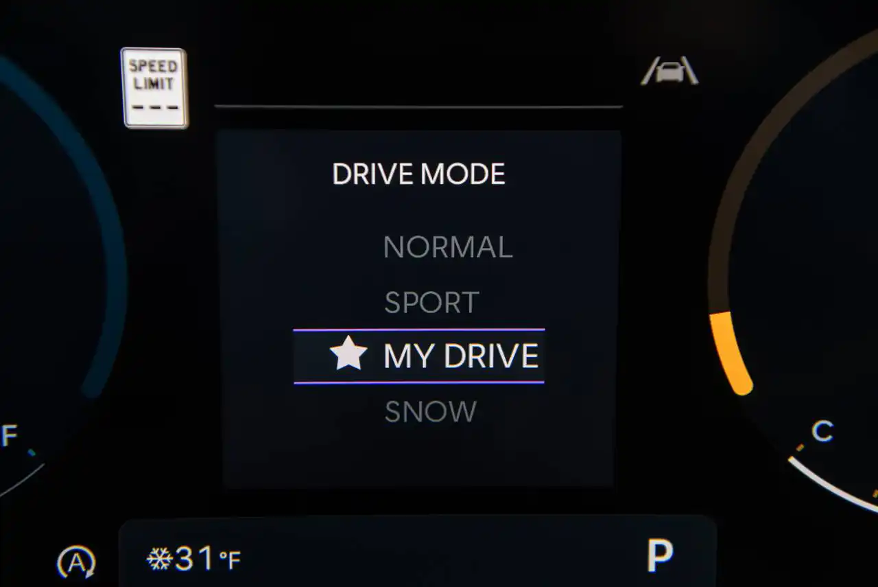 2025-Hyundai-Tucson-71