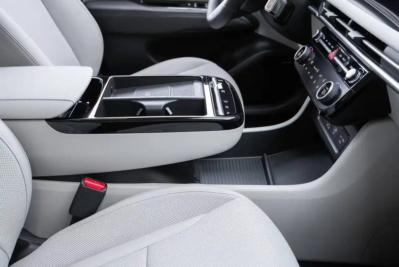 2025-Hyundai-Tucson-77