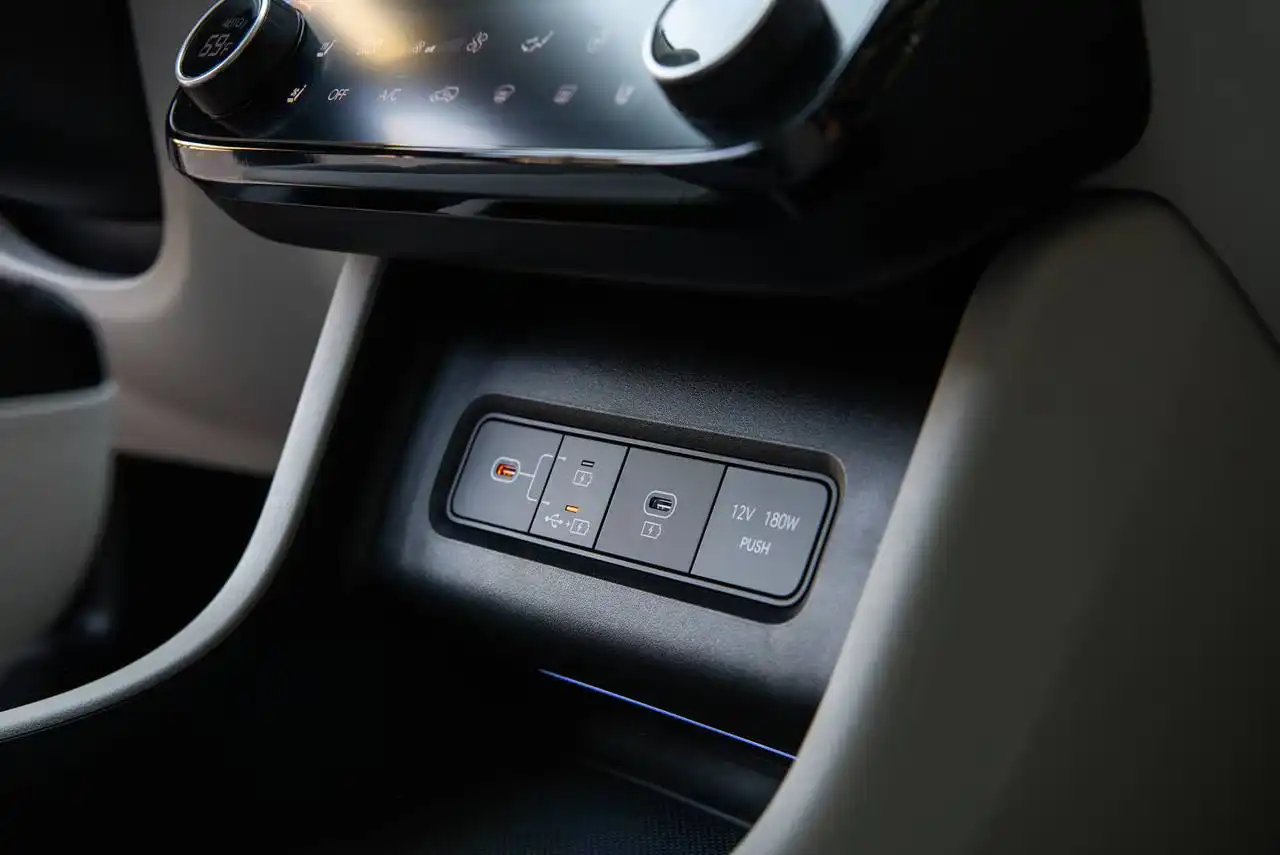 2025-Hyundai-Tucson-84