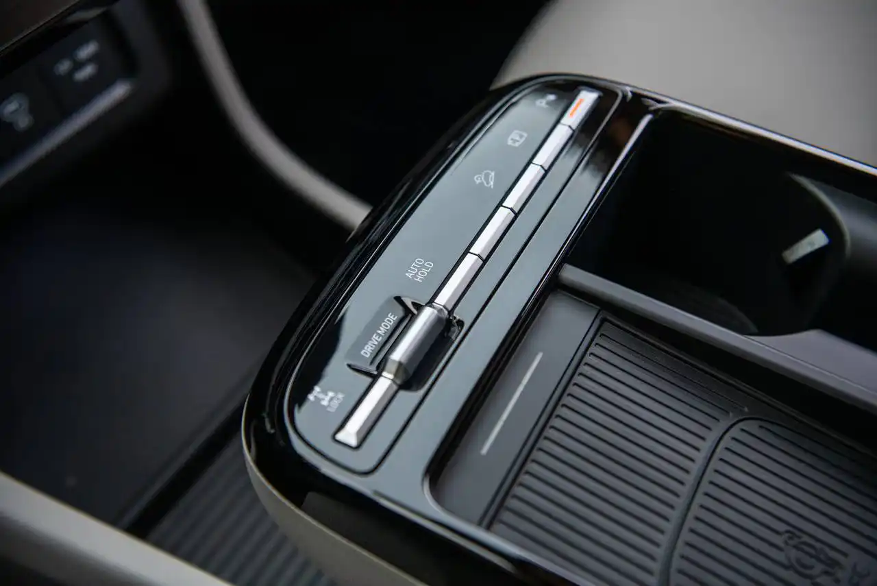 2025-Hyundai-Tucson-85