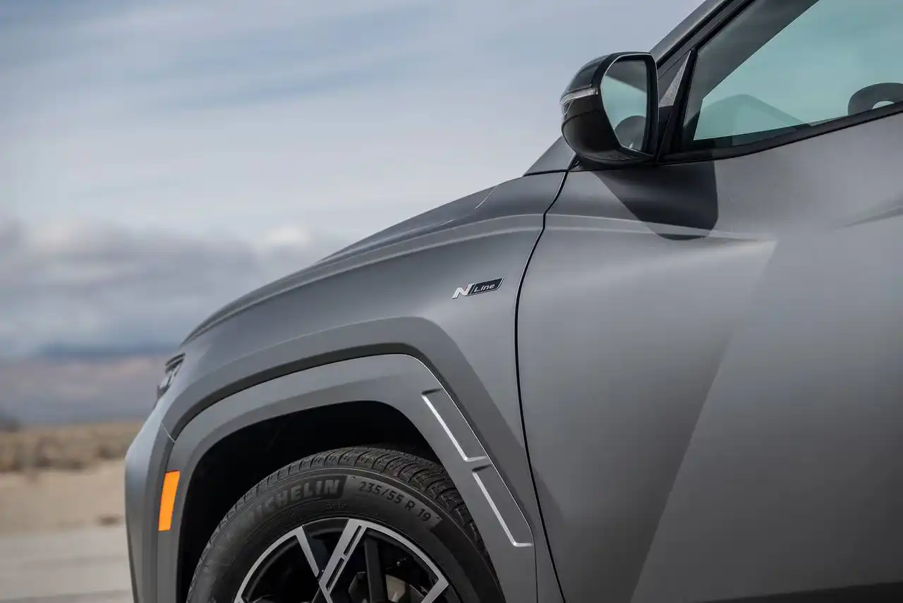 2025-Hyundai-Tucson-87