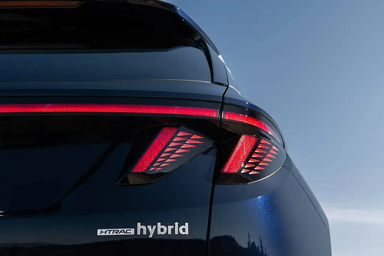 2025-Hyundai-Tucson-93