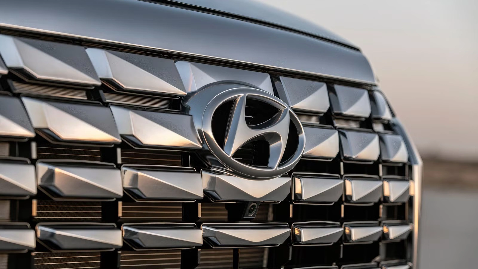 2025-hyundai-palisade-grille-1