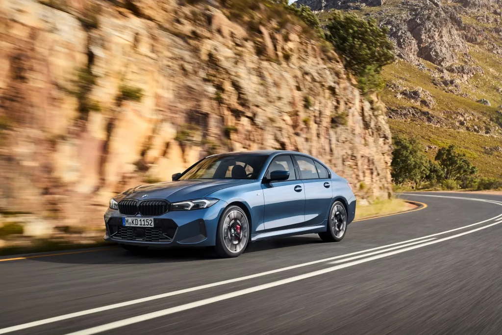 2026-BMW-3-Series-15