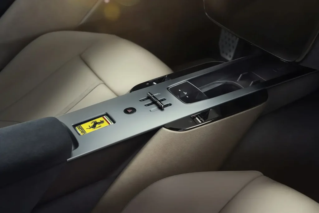 2026-Ferrari-Amalfi-36