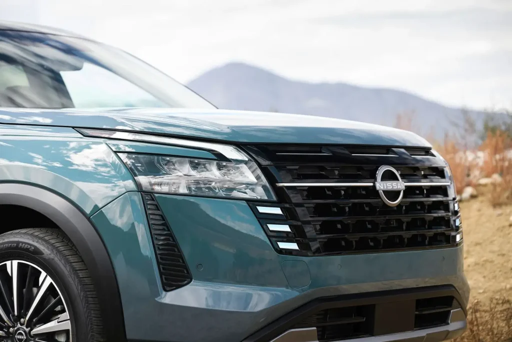 2026-Nissan-Pathfinder-39