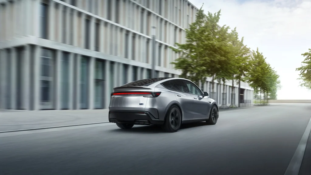 2026-Tesla-Model-Y-Performance-28