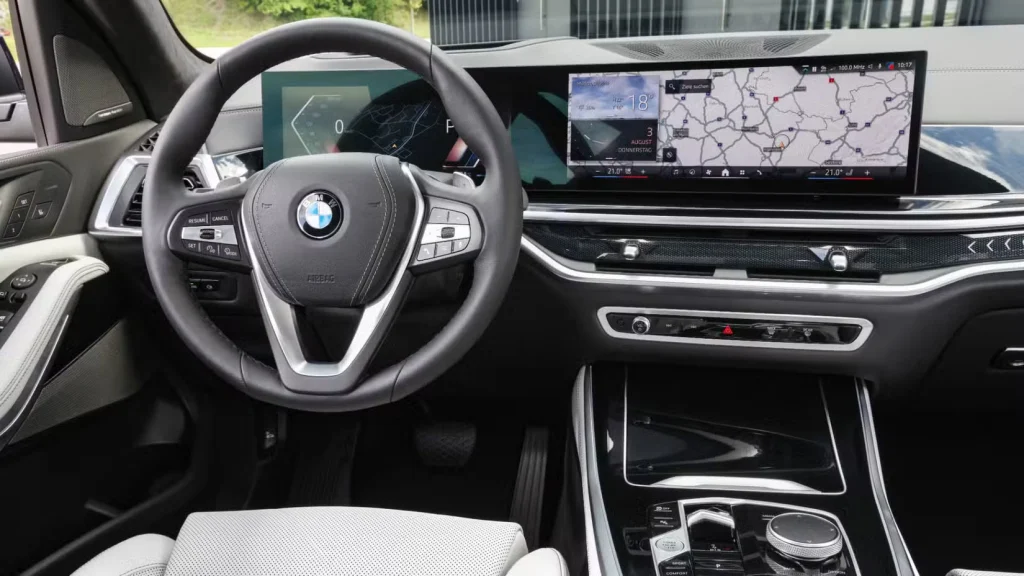 2026-bmw-x5-driver-3