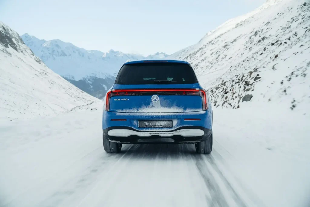 2027-Mercedes-Benz-GLB-22