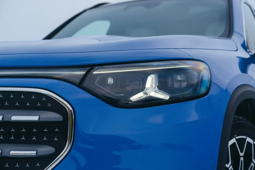 2027-Mercedes-Benz-GLB-64