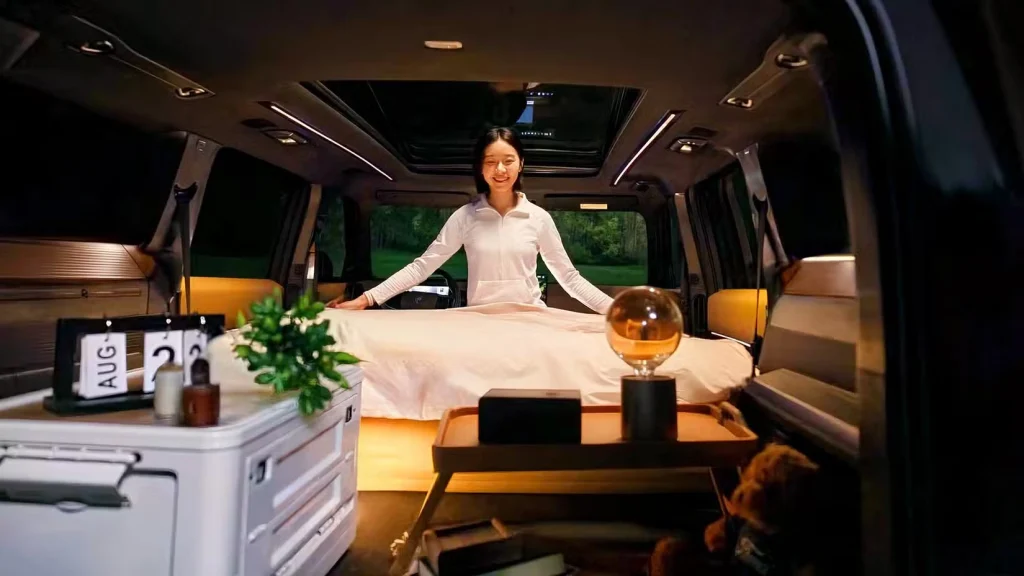 Ford-Bronco-Basecamp-3