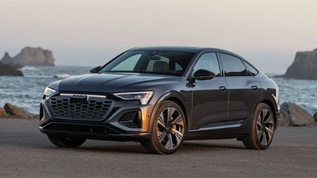 audi-q8-sportback-e-tron-2