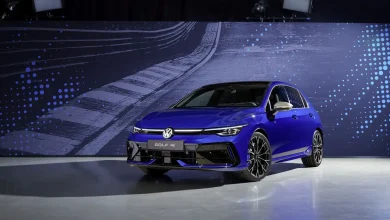 2025-Volkswagen-Golf-R-1