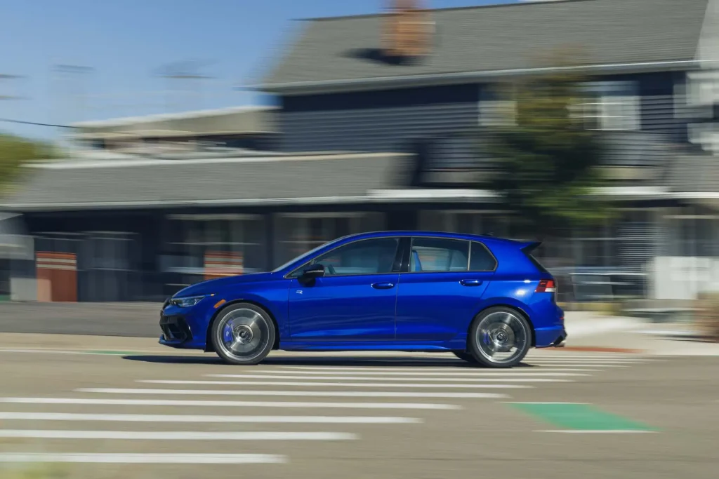 2025-Volkswagen-Golf-R-25