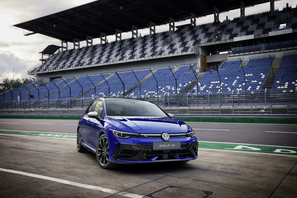 2025-Volkswagen-Golf-R-7