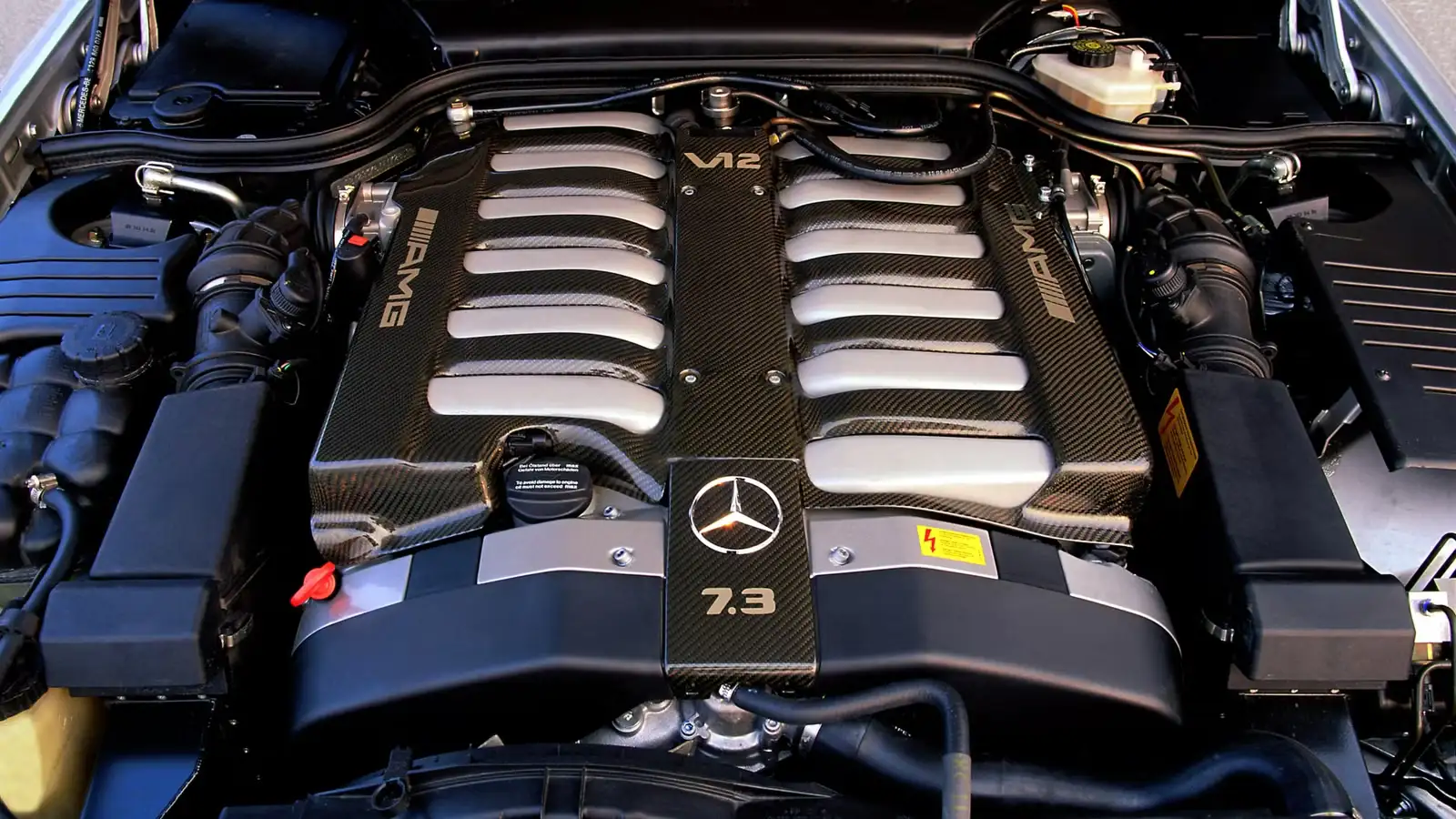 Mercedes-benz-sl73-amg-engine-1